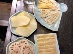 -红九格老火锅(三峡广场店)