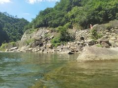 -安吉龙王山峡谷漂流