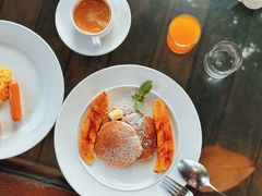 -Baan Ploy Samed Restaurant ร้านอาหารบ้านพลอยเสม็ด