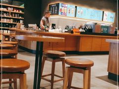 大堂-星巴克(大连甘井子万达分店)