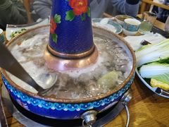 -毛辣果·贵州红酸汤牛肉火锅(西单店)