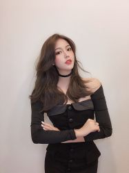 -诗悦发型烫染SALON