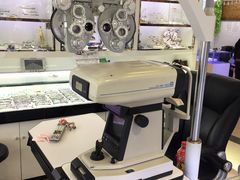 -臻美视爵眼镜·明月·依视路·蔡司折扣店(广渠门店)