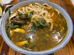 精选酸菜牛腱子面-陈八两面家(华孚写字楼店)