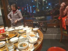 -小天鹅火锅·一线江景洪鼎旗舰店(洪崖洞店)