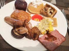 -海口绿发希尔顿酒店-田园汇自助餐·三文鱼·海鲜