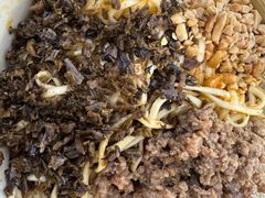 荤燃-万三面馆(青龙正街太古里店)