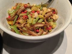 -费大厨辣椒炒肉(高铁吾悦广场店)