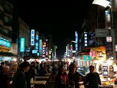 -六合夜市