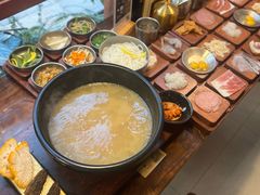 -银米·云南传统过桥米线(双廊黑金冠店)