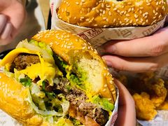 -The Habit Burger Grill 哈比特汉堡(复兴soho店)