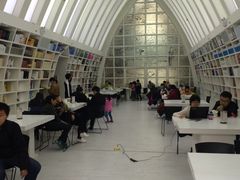 -钟书阁(松江泰晤士小镇店)