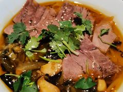 牛腱子泡椒酸辣粉-村外有星光小食铺(长嘉汇店)