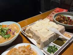 -95号酱骨·一块豆腐(展春园西路店)