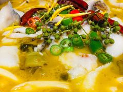 酸汤鱼-吕氏疙瘩汤·新鲁菜(济南万象城店)