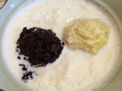 榴莲忘返-小团圆糖水铺(襄阳南路店)