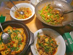 -费大厨辣椒炒肉(万家丽一店)