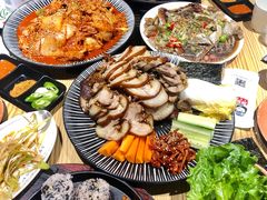 大盘海鲜炸酱面-绣旻烤肉吧(总店)