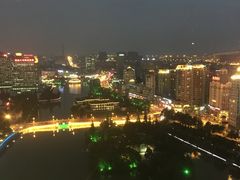 -云顶旋转自助景观餐厅
