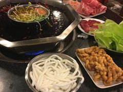 -邓莽子老火锅(中兴路总店)