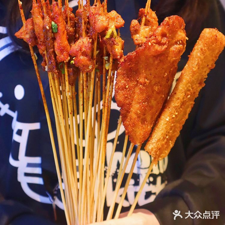 广州探店丨夸父炸串广州首家主题店火爆登陆‼️
