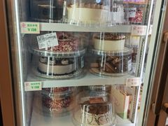 -DQ·蛋糕·冰淇淋(新玛特分店)