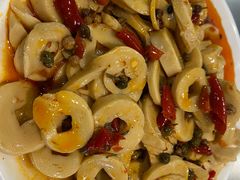 麻辣面筋-梁老三麻辣鸡头总店