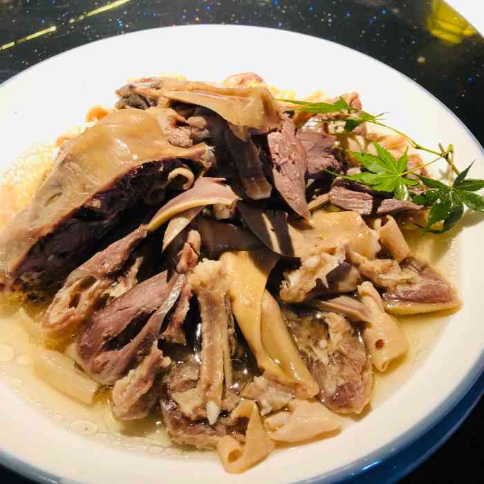 鹅村长(连运路店)-"可能是南区生意最好的店了,性价比高,口味.