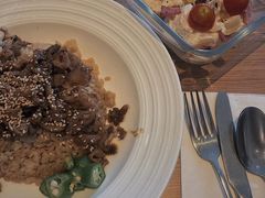 -必胜客(WOW象山涌金广场店)