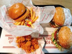 -The Habit Burger Grill 哈比特汉堡(复兴soho店)