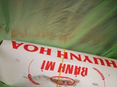 -Bánh Mì Huynh Hoa