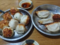 -黄阿姨锅贴大王(万航渡路店)