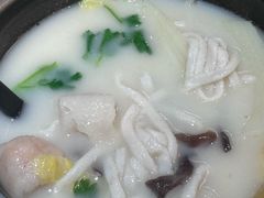 -渔米丰·广府鱼汤米线(光明广场店)