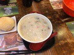 皮蛋瘦肉粥-添好运点心专门店(深水埗店)