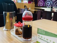 -小杨生煎(金山百联购物中心3楼店)