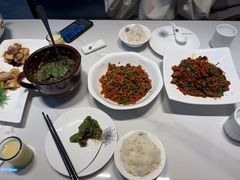 -三湘四水正宗湘菜(君峰路店)