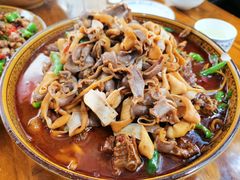 -一品红烧鸭特色川菜(三岔湖店)