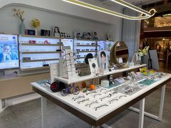 -无界眼镜MaxLess(南翔印象城店)