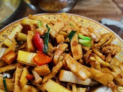 -芦茨金富饭庄·25年老字号·专做稻草鸡
