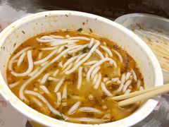 -蒙自源米线大王(东站店)