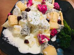 清甜鲜果沙拉-盘炉forenza·云贵川融合小食堂 ( 钟楼中柳巷店)