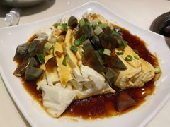 皮蛋豆腐-和庆斋阳坊秘制羊蝎子火锅(云岗店)