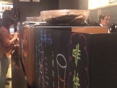 -星巴克臻选(周浦万达店)