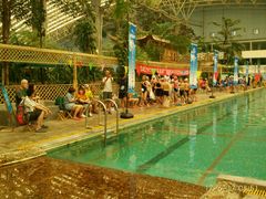 -龙脉温泉室内游泳馆