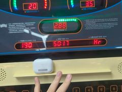 -KingBull私教健身&格斗订制(龙井商业中心店)