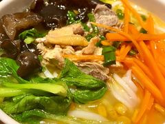 鸡丝凉米线-云海肴·汽锅鸡·云南菜(美罗城店)