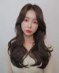 -十六番发型师事务所