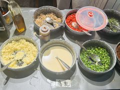 -黔有有贵州酸汤夺夺粉火锅(五味十字店)