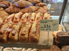 芝士肠仔面包-Ole精品超市(环球港店)