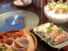 -大头虾越式风味餐厅(光明广场店)